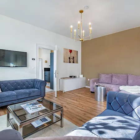 Boutique By Cosy Homes - Stylish And Quiet *