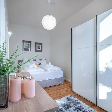 Boutique By Cosy Homes - Stylish And Quiet *