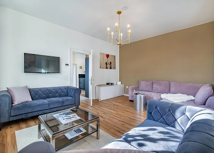 Boutique By Cosy Homes - Stylish And Quiet *