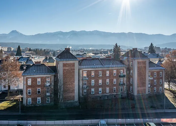 Boutique By Cosy Homes - Stylish And Quiet